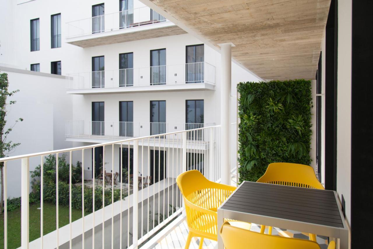 Flh Intendente Elegant Mezzanine With Balcony Лісабон Екстер'єр фото